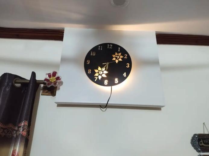 Flower Wooden Clock With Premium Light